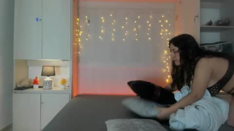 elarey_ online show from 04-28-26, 12:10