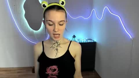 elastikiss online show from 02-24-26, 07:39