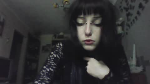 Snapshot of elaynetanton chatting on 05-13-26, 04:15 Lia online show from 05-13-26, 04:15
