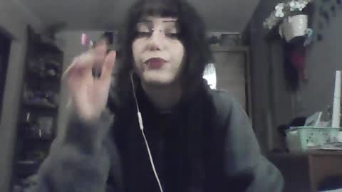 Snapshot of elaynetanton chatting on 05-18-26, 08:03 Lia online show from 05-18-26, 08:03
