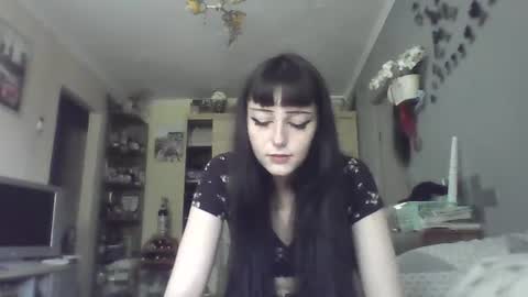 Snapshot of elaynetanton chatting on 06-12-26, 12:15 Lia online show from 06-12-26, 12:15