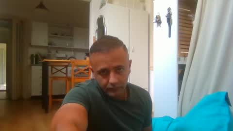 Snapshot of elcondorxo509107 chatting on 10-30-25, 01:51 daniel18cmx online show from 10-30-25, 01:51