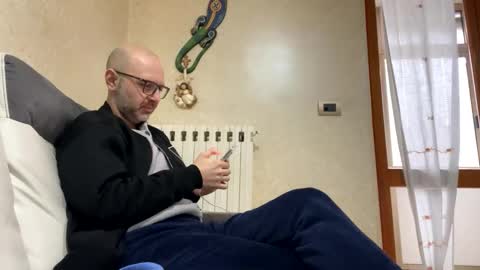 Snapshot of eldiablo844 chatting on 12-23-24, 08:00 Eldiablo844 online show from 12-23-24, 08:00