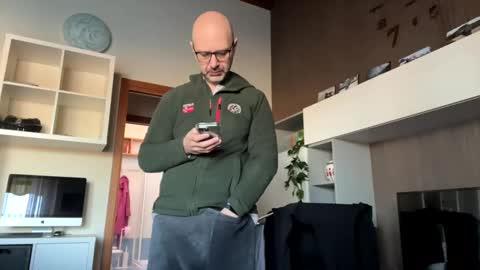 Snapshot of eldiablo844 chatting on 01-12-25, 07:53 Eldiablo844 online show from 01-12-25, 07:53