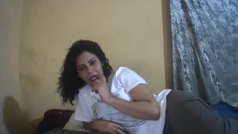 Snapshot of electra137 chatting on 02-26-26, 05:34 Isabella online show from 02-26-26, 05:34