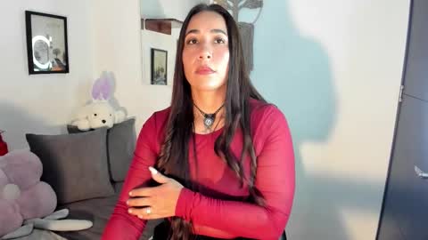 Snapshot of electra_hunt chatting on 03-12-26, 02:07 Electra- Please help me reach 100 likes online show from 03-12-26, 02:07