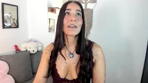 Snapshot of electra_hunt chatting on 06-30-26, 02:12 Electra- Please help me reach 100 likes online show from 06-30-26, 02:12
