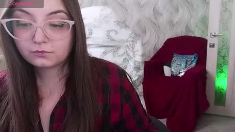 Snapshot of elegant_audacity chatting on 12-17-24, 10:01 Rachel online show from 12-17-24, 10:01