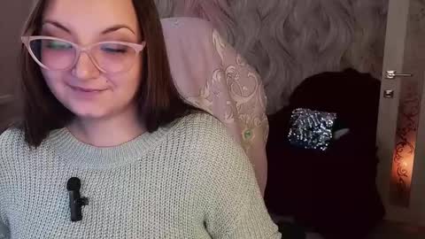 Snapshot of elegant_audacity chatting on 01-29-25, 10:58 Rachel online show from 01-29-25, 10:58