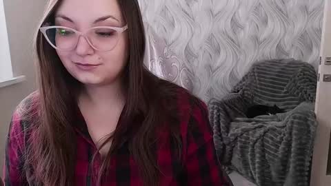 Snapshot of elegant_audacity chatting on 02-25-25, 10:47 Rachel online show from 02-25-25, 10:47