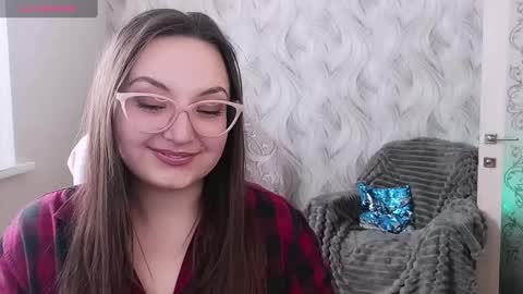 Snapshot of elegant_audacity chatting on 03-04-25, 09:18 Rachel online show from 03-04-25, 09:18