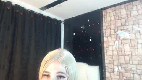 elektra_doll online show from 11-20-25, 06:46