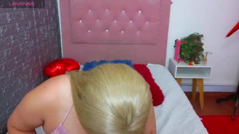 elektra_doll online show from 05-26-26, 05:20