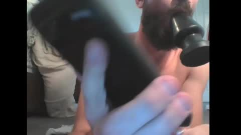 Snapshot of element97111 chatting on 11-08-25, 06:18 Will Randy online show from 11-08-25, 06:18