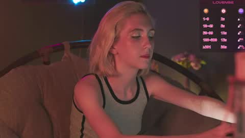 Elen  online show from 05-17-26, 06:11