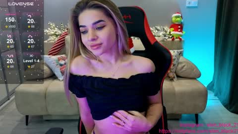 Snapshot of elen_black_23 chatting on 12-12-24, 03:21 Lena - online show from 12-12-24, 03:21