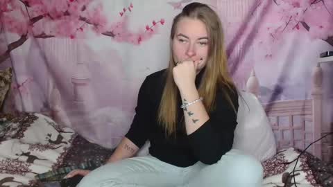Snapshot of elena_maeer chatting on 10-04-25, 12:58 Elena online show from 10-04-25, 12:58