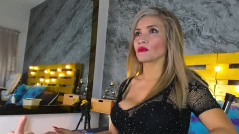 Elena online show from 01-19-25, 07:04