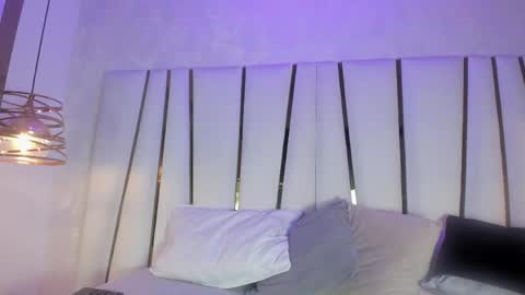Snapshot of elena_mature chatting on 05-15-26, 07:21 Elena online show from 05-15-26, 07:21