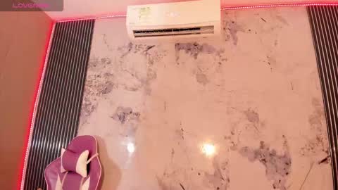 Snapshot of elena_wolff chatting on 02-04-26, 12:00 elena_wolff online show from 02-04-26, 12:00