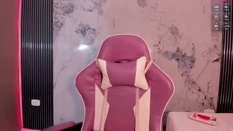 Snapshot of elena_wolff chatting on 02-26-26, 12:59 elena_wolff online show from 02-26-26, 12:59