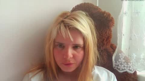 Snapshot of elenaflirt chatting on 05-08-26, 10:20 Elena online show from 05-08-26, 10:20