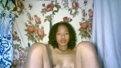 elenah013 online show from 02-18-26, 07:37