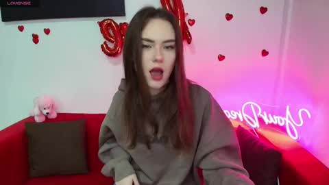 elenaoconar online show from 03-11-25, 06:43