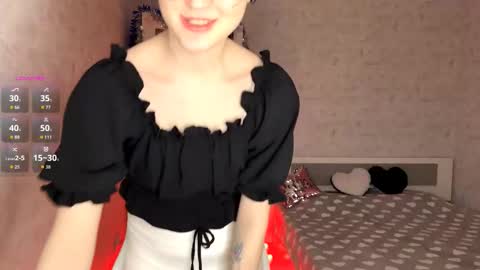 Snapshot of eleniswackhammer chatting on 12-19-25, 09:11 Annie PVT IS OPEN online show from 12-19-25, 09:11