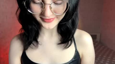 Snapshot of eleniswackhammer chatting on 05-12-26, 09:12 Annie PVT IS OPEN online show from 05-12-26, 09:12