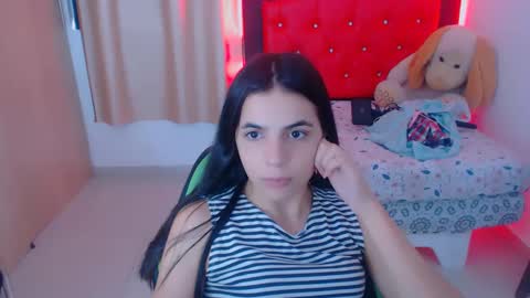 Snapshot of elenna_hotx chatting on 12-20-24, 05:40 agnes online show from 12-20-24, 05:40
