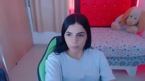 Snapshot of elenna_hotx chatting on 12-21-24, 10:30 agnes online show from 12-21-24, 10:30