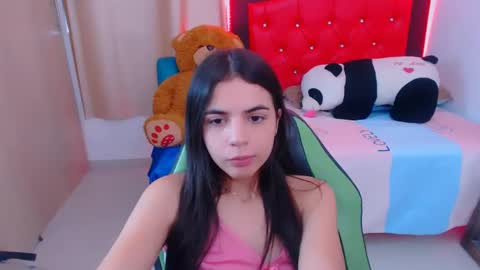 Snapshot of elenna_hotx chatting on 01-18-25, 05:48 agnes online show from 01-18-25, 05:48