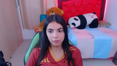 Snapshot of elenna_hotx chatting on 01-20-25, 10:04 agnes online show from 01-20-25, 10:04