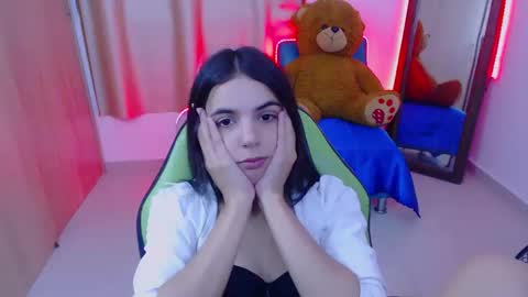 Snapshot of elenna_hotx chatting on 02-06-25, 09:28 agnes online show from 02-06-25, 09:28
