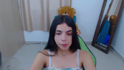 Snapshot of elenna_hotx chatting on 02-15-25, 05:39 agnes online show from 02-15-25, 05:39
