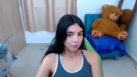Snapshot of elenna_hotx chatting on 02-28-25, 05:48 agnes online show from 02-28-25, 05:48