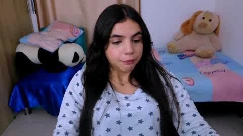 Snapshot of elenna_hotx chatting on 09-22-25, 07:05 agnes online show from 09-22-25, 07:05