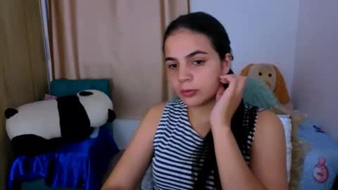 Snapshot of elenna_hotx chatting on 10-15-25, 05:57 agnes online show from 10-15-25, 05:57