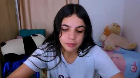 Snapshot of elenna_hotx chatting on 10-17-25, 08:44 agnes online show from 10-17-25, 08:44