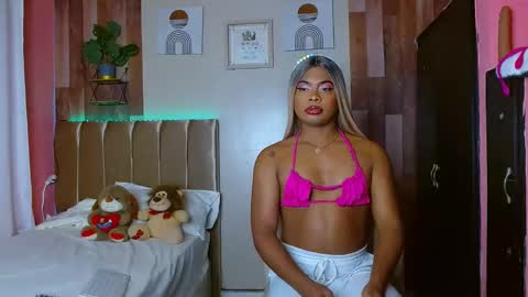 eletrabrowns online show from 10-15-25, 05:18