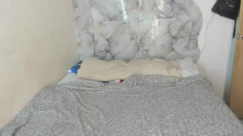 Snapshot of elettra_bennet chatting on 08-01-26, 08:41 elettra_bennet online show from 08-01-26, 08:41