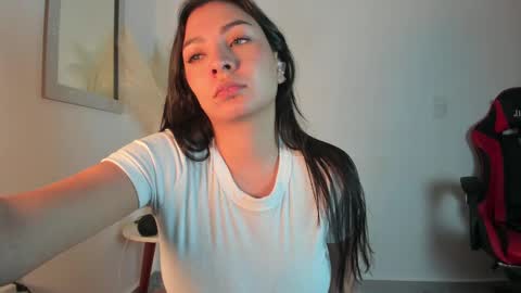 Snapshot of eli_hot5 chatting on 01-08-25, 11:19 Elizabeth online show from 01-08-25, 11:19