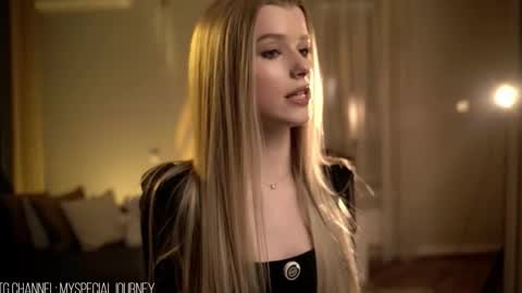 Snapshot of eli_journey chatting on 02-18-26, 09:55 Eli online show from 02-18-26, 09:55