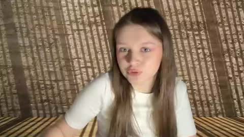 eli_kuper_777 online show from 04-19-26, 08:33