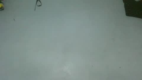 Snapshot of elia011 chatting on 10-28-25, 06:54 elia011 online show from 10-28-25, 06:54