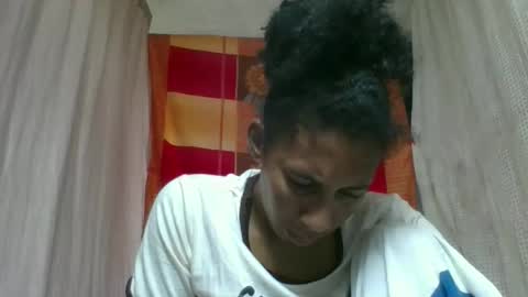 Snapshot of elia011 chatting on 02-26-26, 07:40 elia011 online show from 02-26-26, 07:40