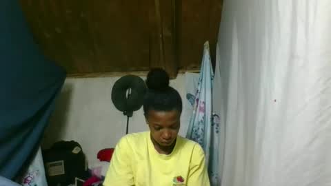 Snapshot of elia011 chatting on 03-05-26, 05:42 elia011 online show from 03-05-26, 05:42