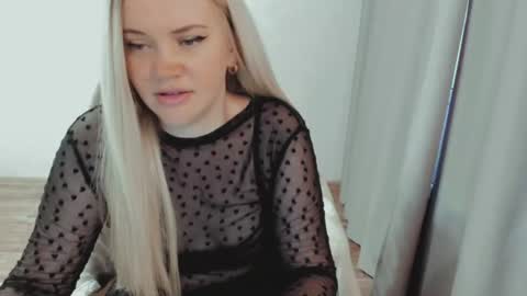 Ella online show from 06-25-26, 05:34