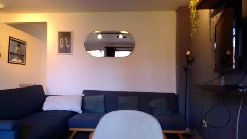 Snapshot of elian_craiggggg chatting on 11-11-25, 05:13 Elian online show from 11-11-25, 05:13